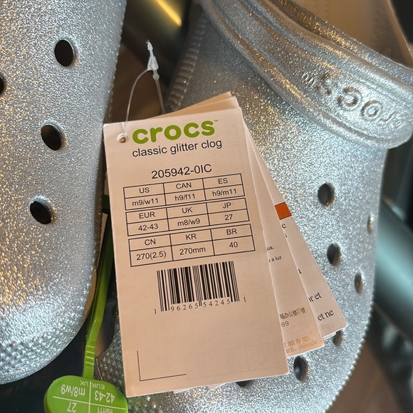 Crocs Classic Silver Glitter Clogs in Size M9/W11 BNWT - Picture 12 of 14